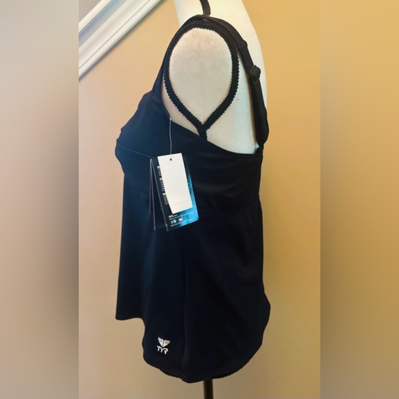 TYR Womens TSTB7A Black Swimwear Solid Twisted Bra Tankini Top Sz#14 NWT - Picture 4 of 10